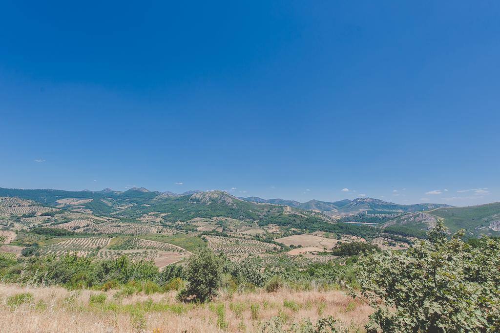 La Brizna Pension Cañamero Buitenkant foto