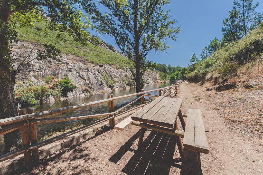 La Brizna Pension Cañamero Buitenkant foto